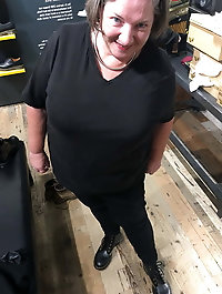 Lustful experienced mama in perfect shape